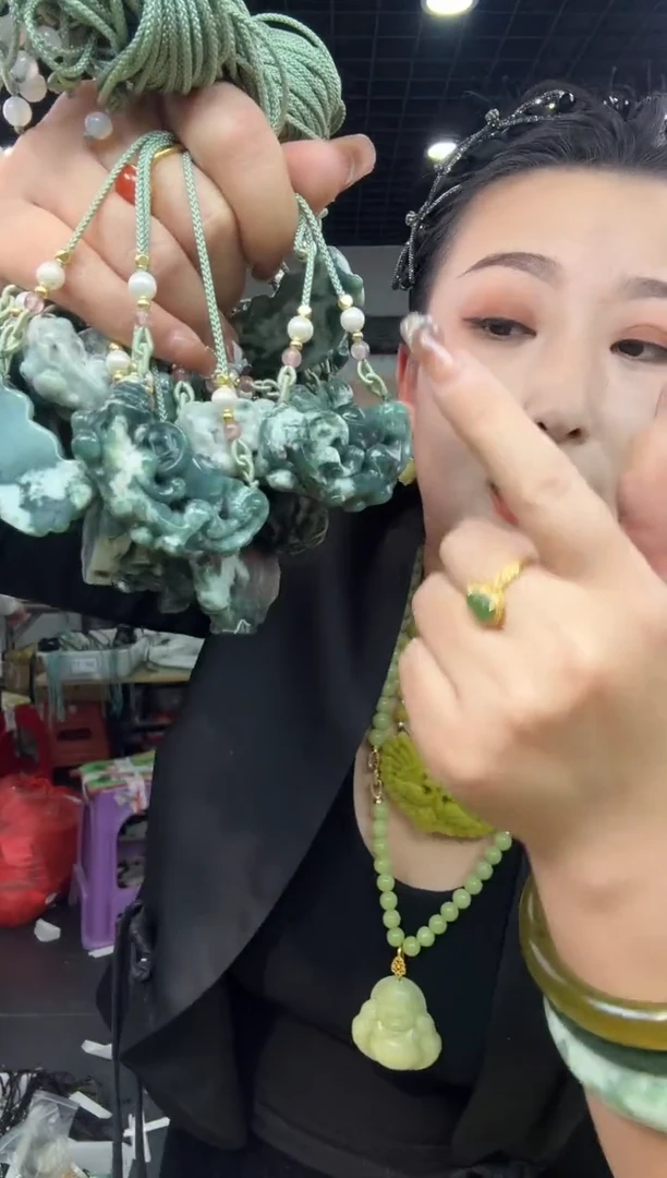 【闪购商品】岫玉颈饰未镶嵌聚宝盆貔貅【衡】