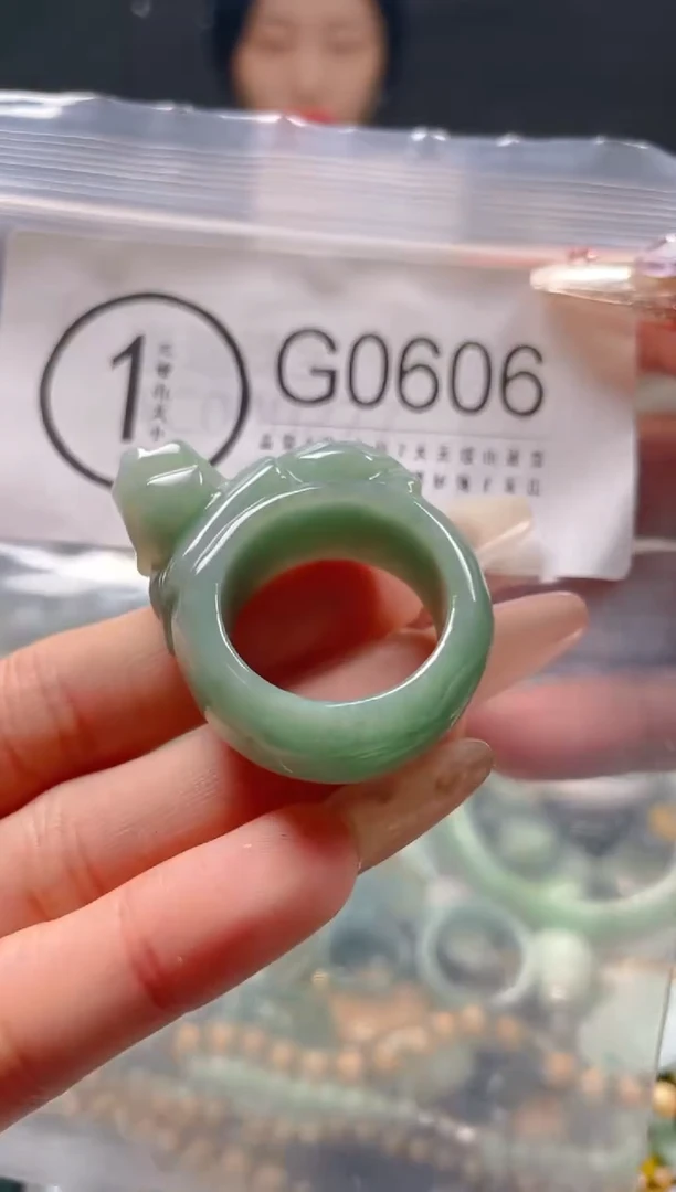 【闪购商品】翡翠颈饰未镶嵌21.2/G/翡翠A货一图一物