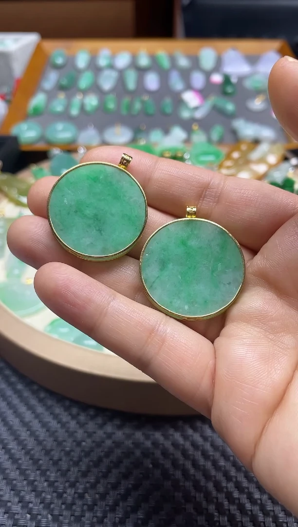 【闪购商品】翡翠颈饰18K金镶嵌无事牌（多样性，发其一）