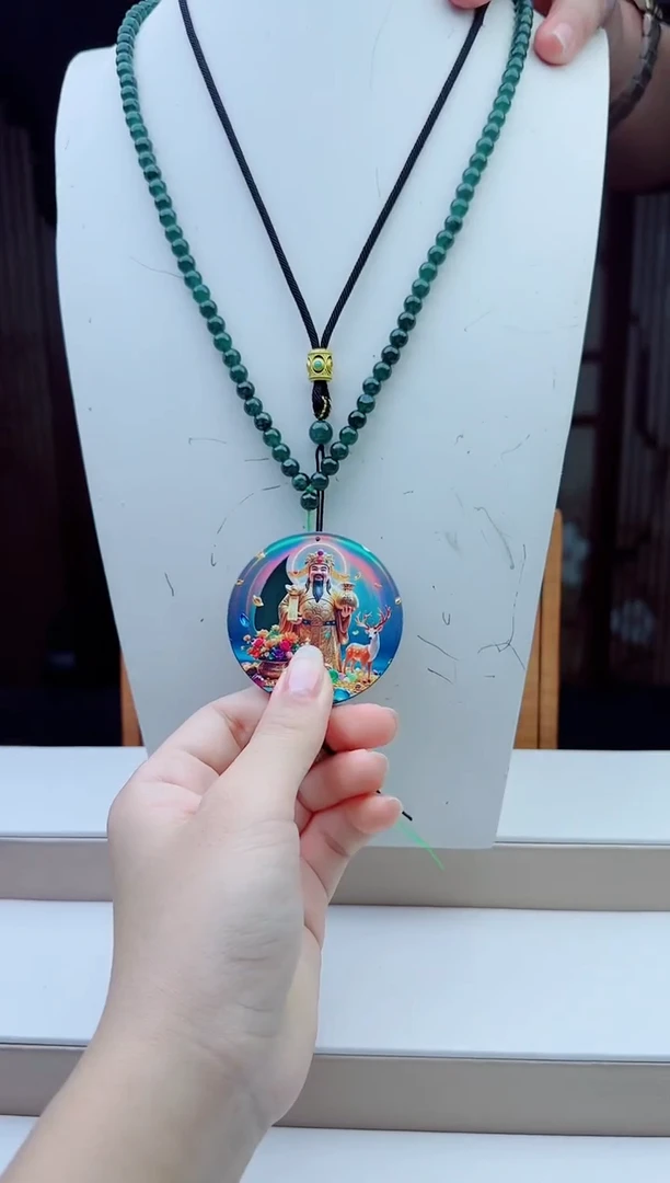 颈饰未镶嵌翡翠多样性发其一