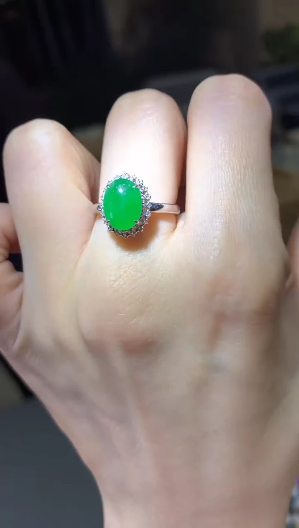 18K金镶嵌戒指翡翠|不退不换