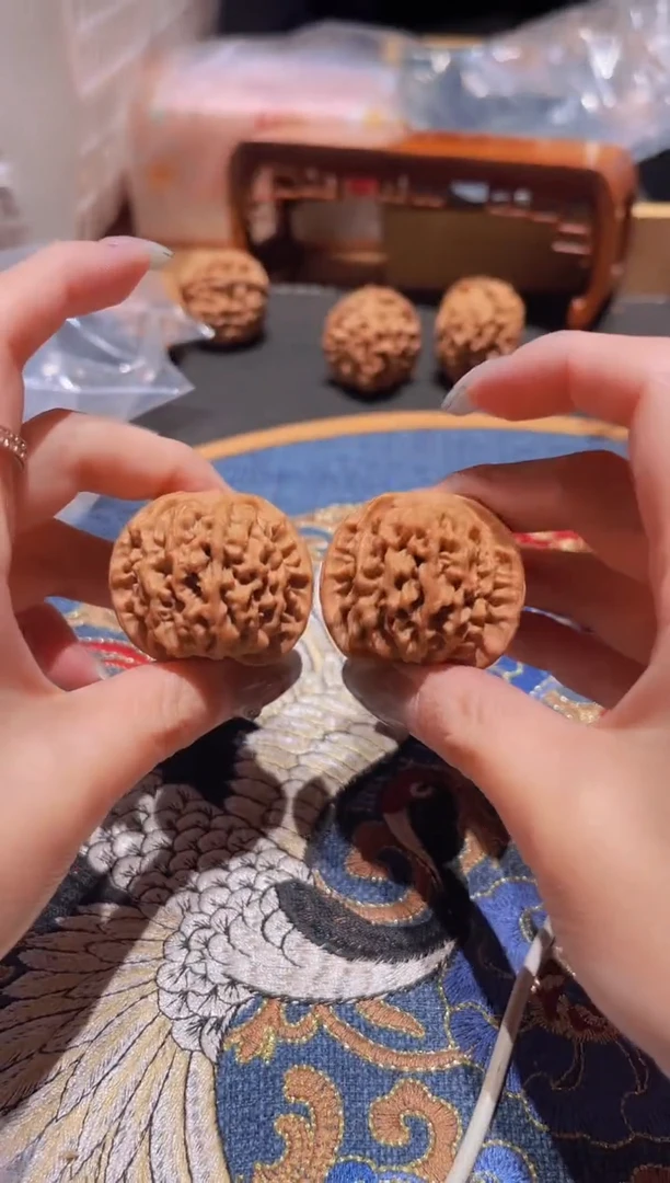 把件文玩核桃033秦闷37