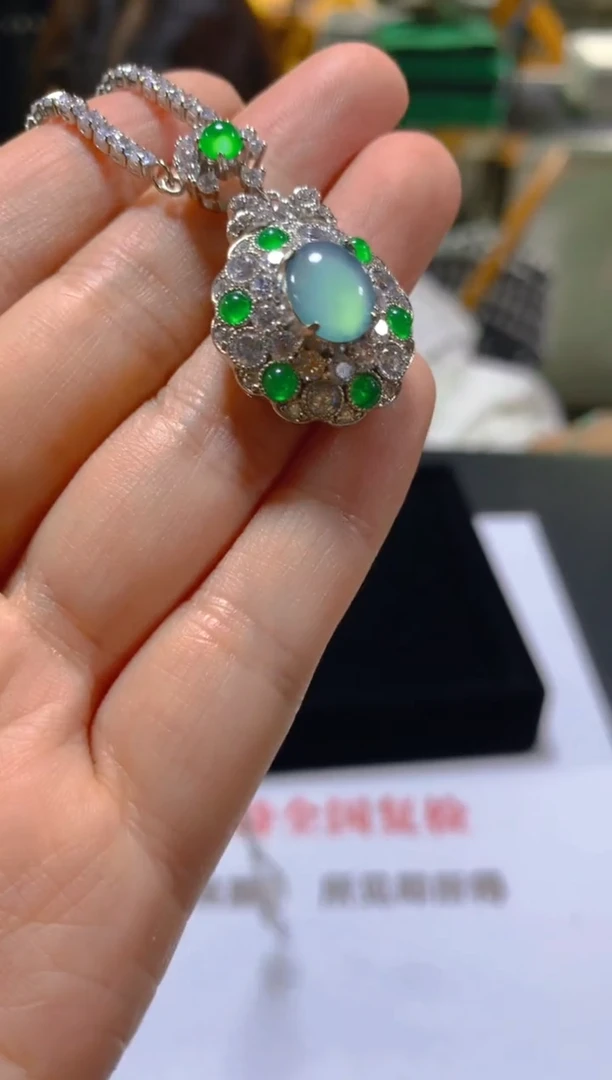 颈饰未镶嵌翡翠多样性发一