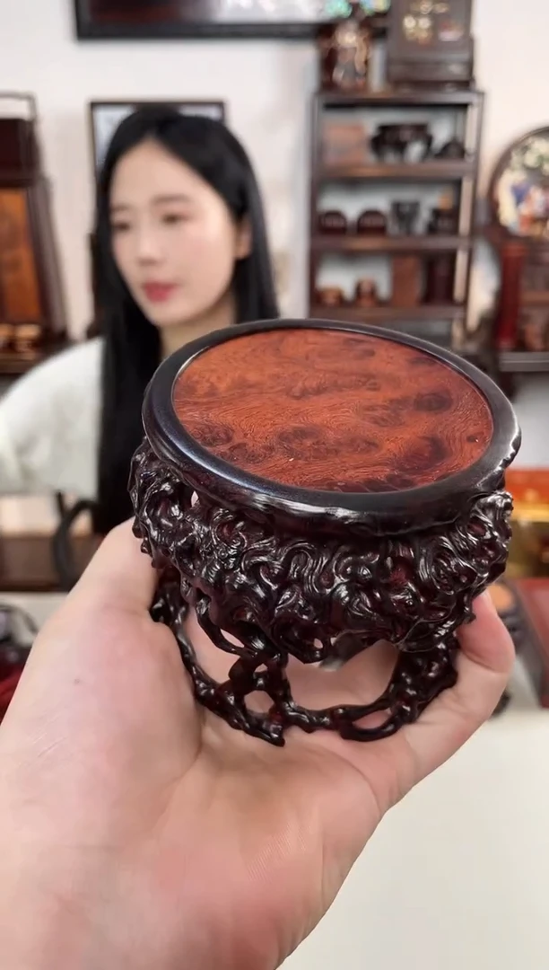 紫檀木类成套家具一木挖底座
