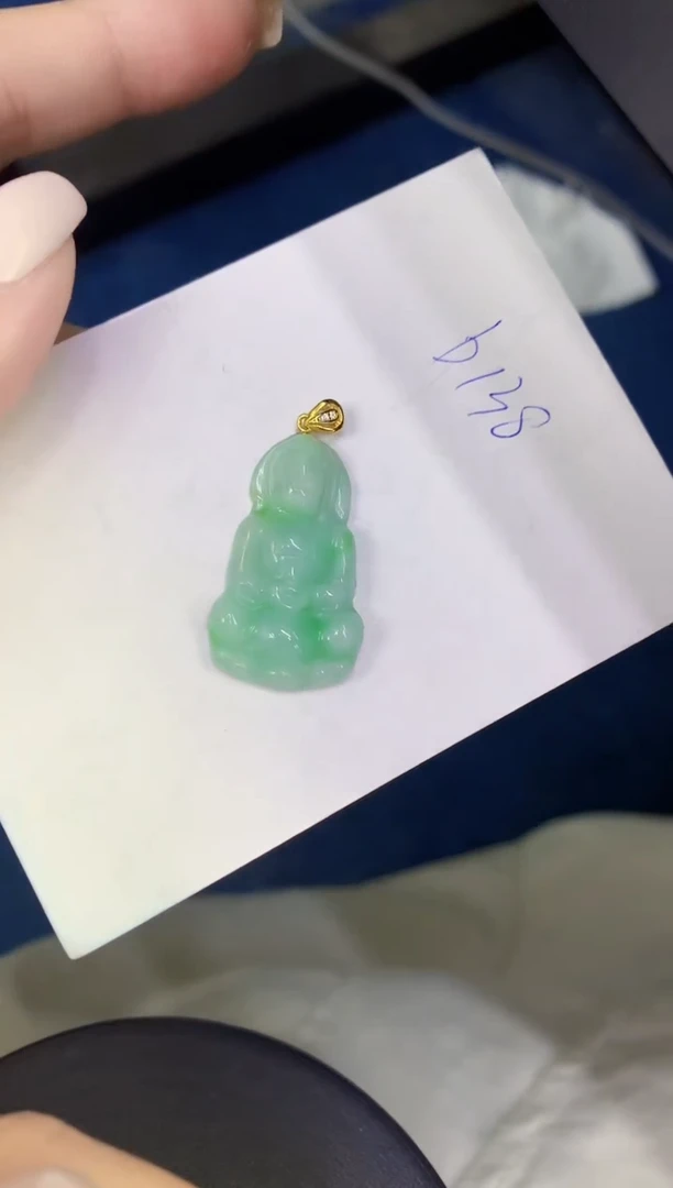 颈饰未镶嵌翡翠缅甸天然翡翠A货