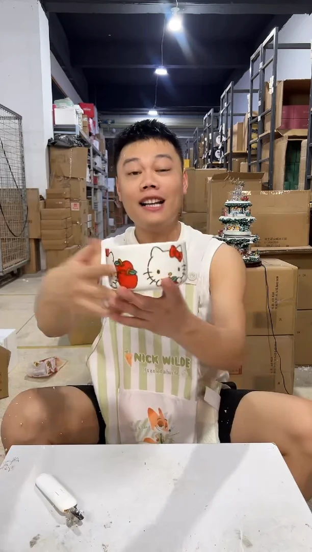 瓷片白色kt猫碗 陶瓷材质