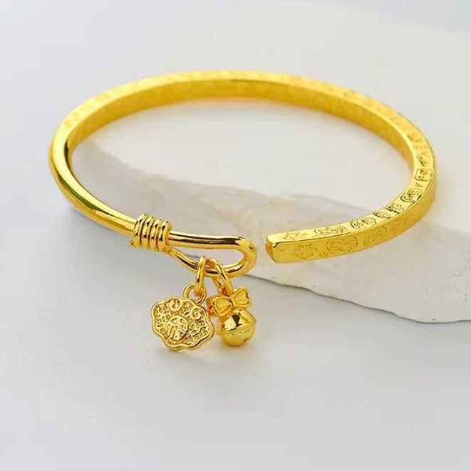 18K 金满福吉言铃铛开口手镯a45