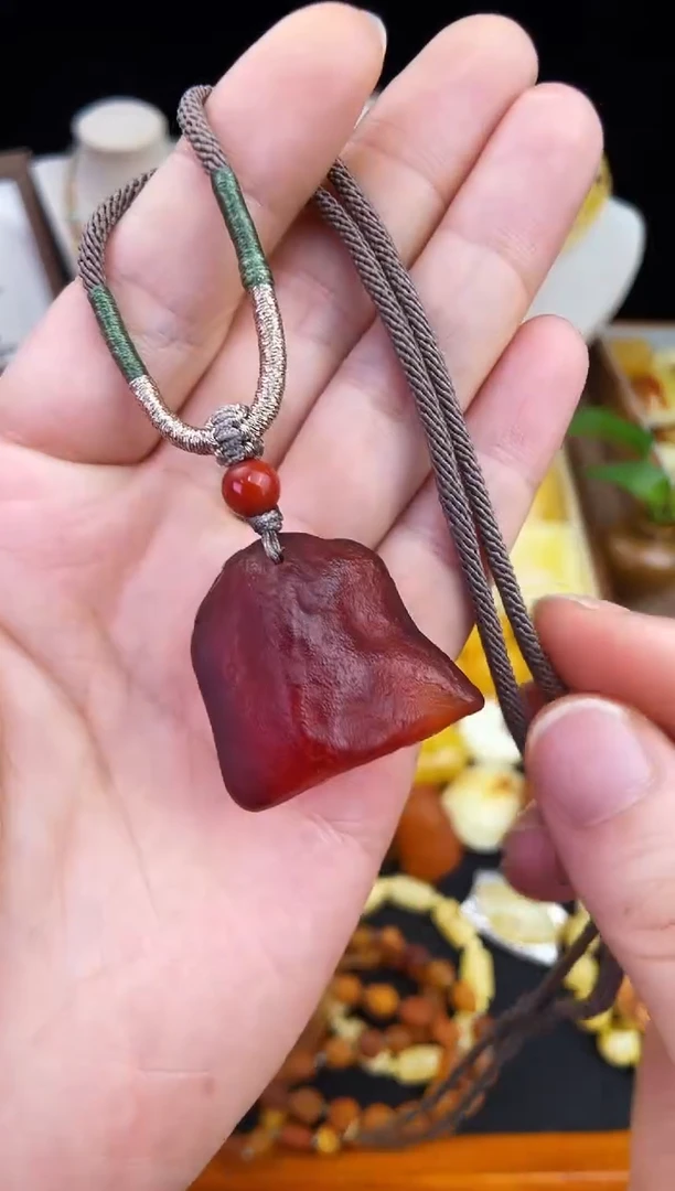 琥珀未镶嵌珠宝奇石柒月