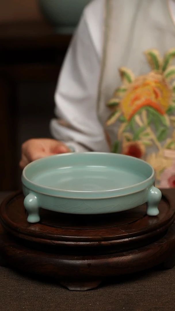 瓷片仿古天青三足洗 微瑕  不带礼盒