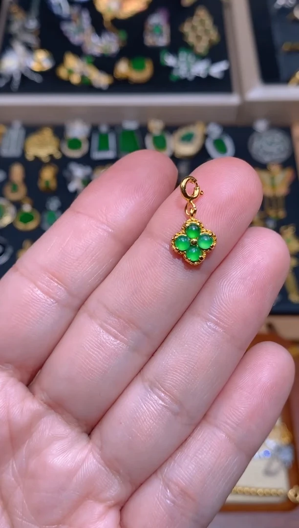 【闪购商品】翡翠吊坠(不含链)银S925镶嵌万能扣