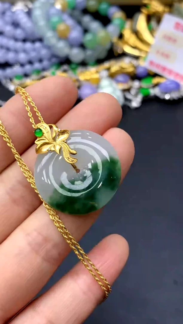 颈饰18K金镶嵌翡翠249-中国好珍宝