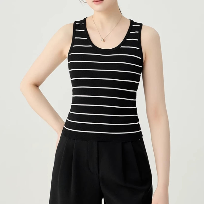 AMASS/阿玛施百搭休闲随性黑白条圆领针织背心538018