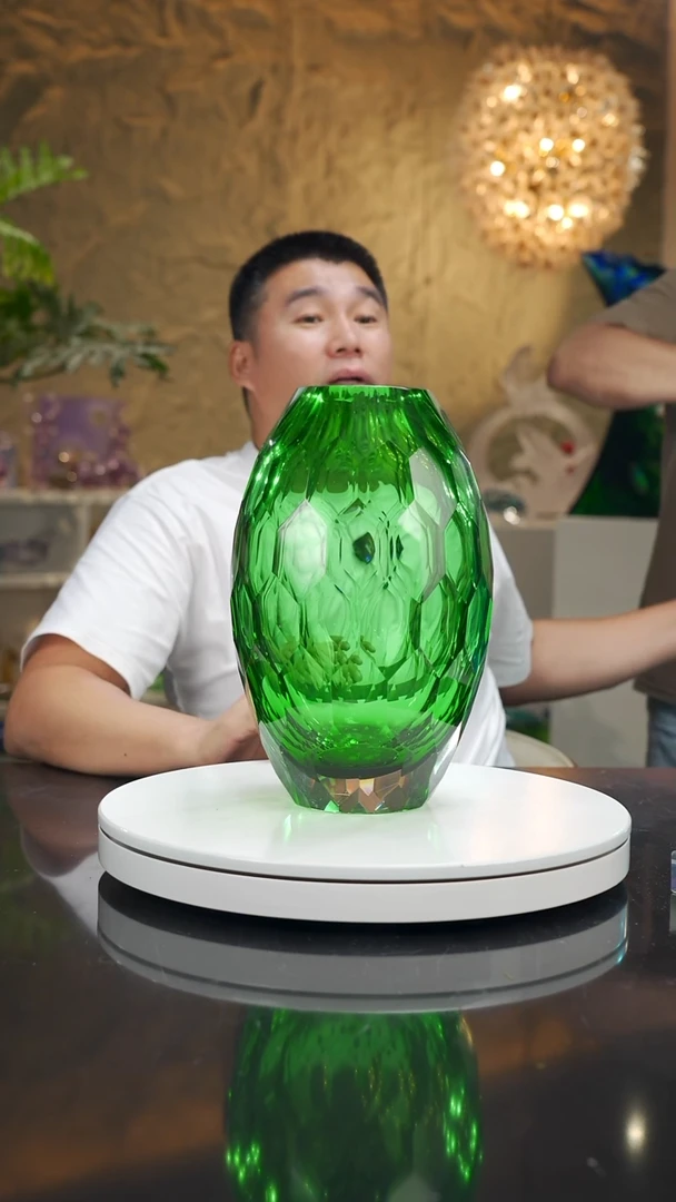 摆件福利绿色切面花瓶