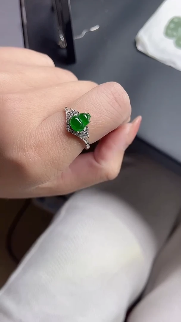 【闪购商品】翡翠吊坠(不含链)未镶嵌天然翡翠A货-戒指