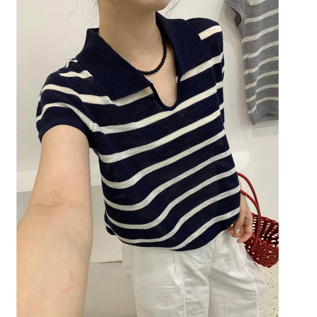 LB有运费补贴~藏青色翻领鸡心领时尚休闲复古上衣