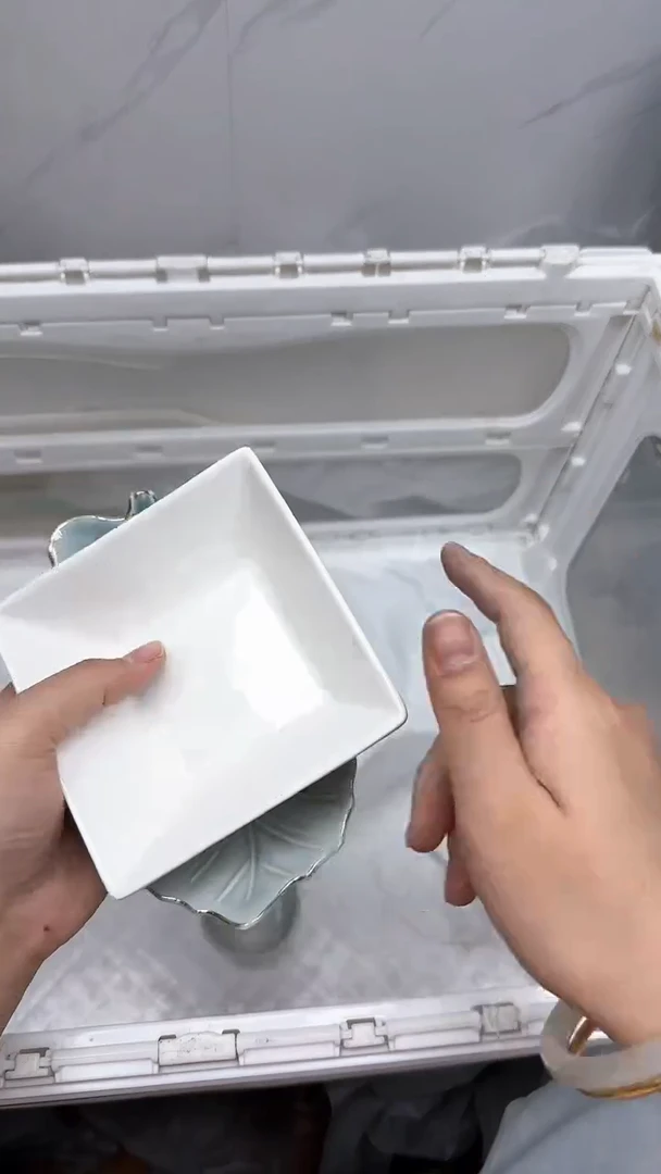 【闪购商品】1584回流瓷器默认微瑕，18.8包邮