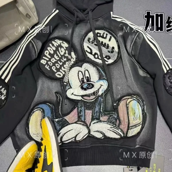 二龙欧货2店【米米鼠三杠连帽黑色加绒卫衣动漫风潮牌设计师】81271