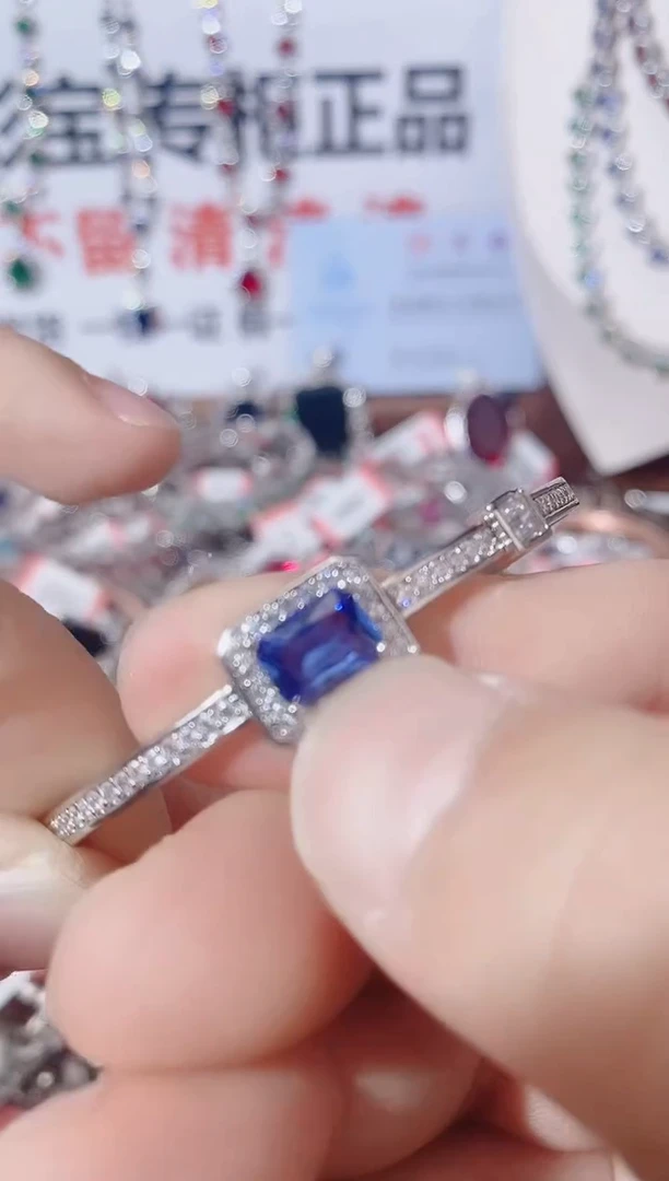 手镯蓝宝石未镶嵌