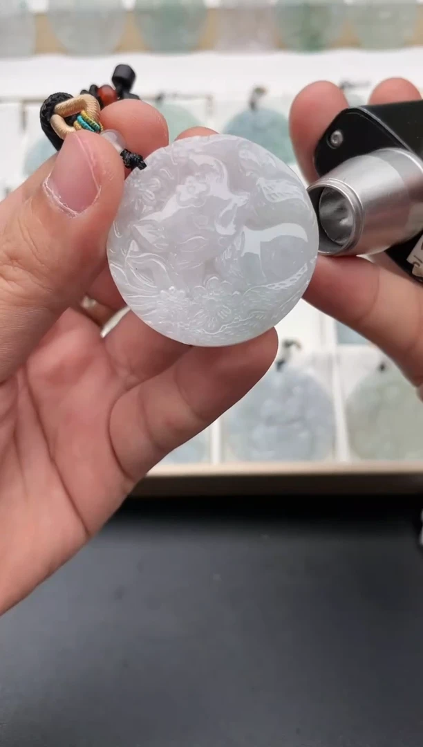 翡翠未镶嵌颈饰..../5/11/  232