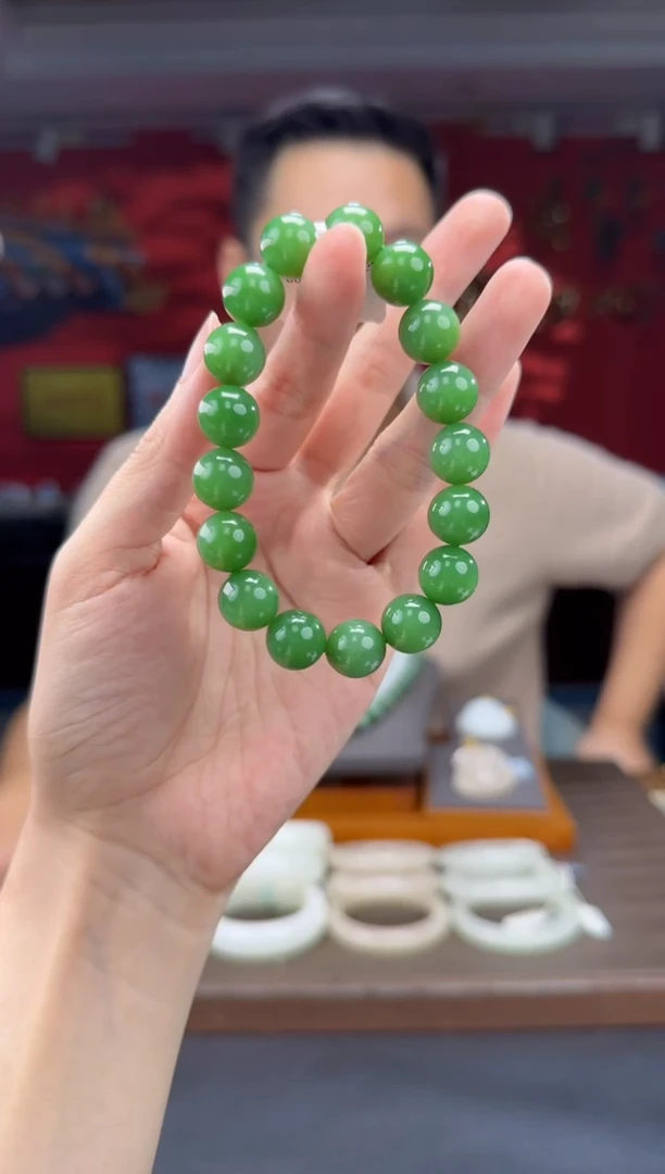未镶嵌手串和田玉碧玉粉绿单圈手串