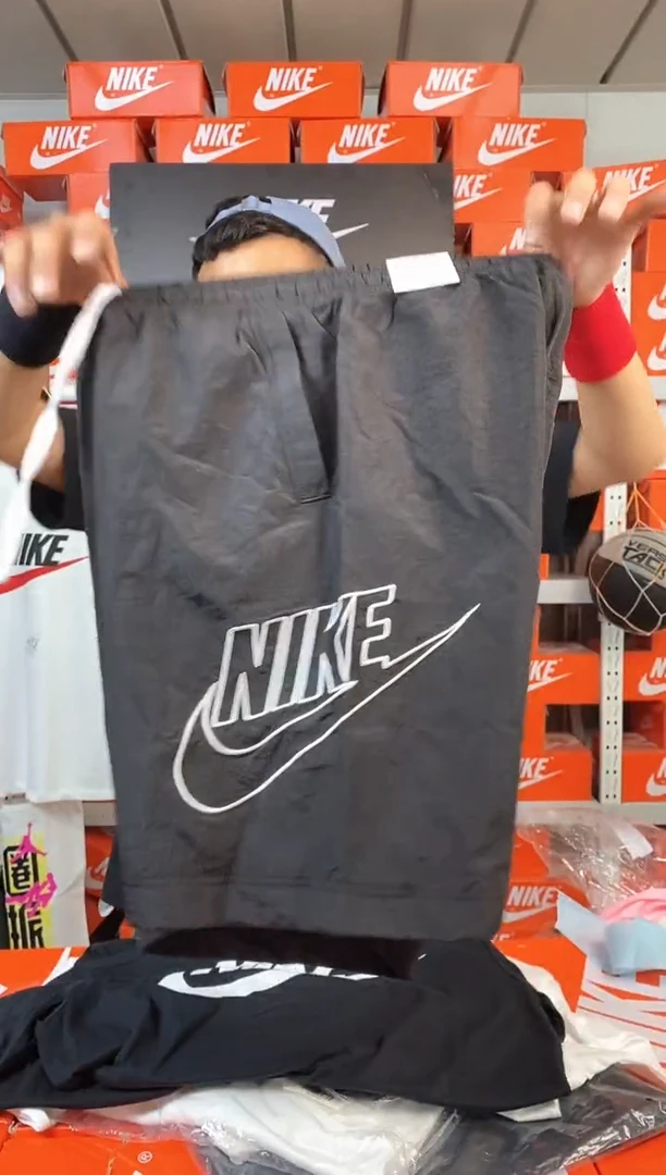 069编码 直播间过款 尺码175L全新