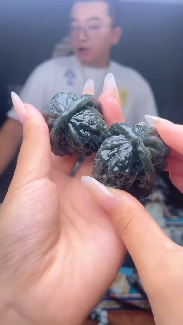 未镶嵌和田玉挂件1