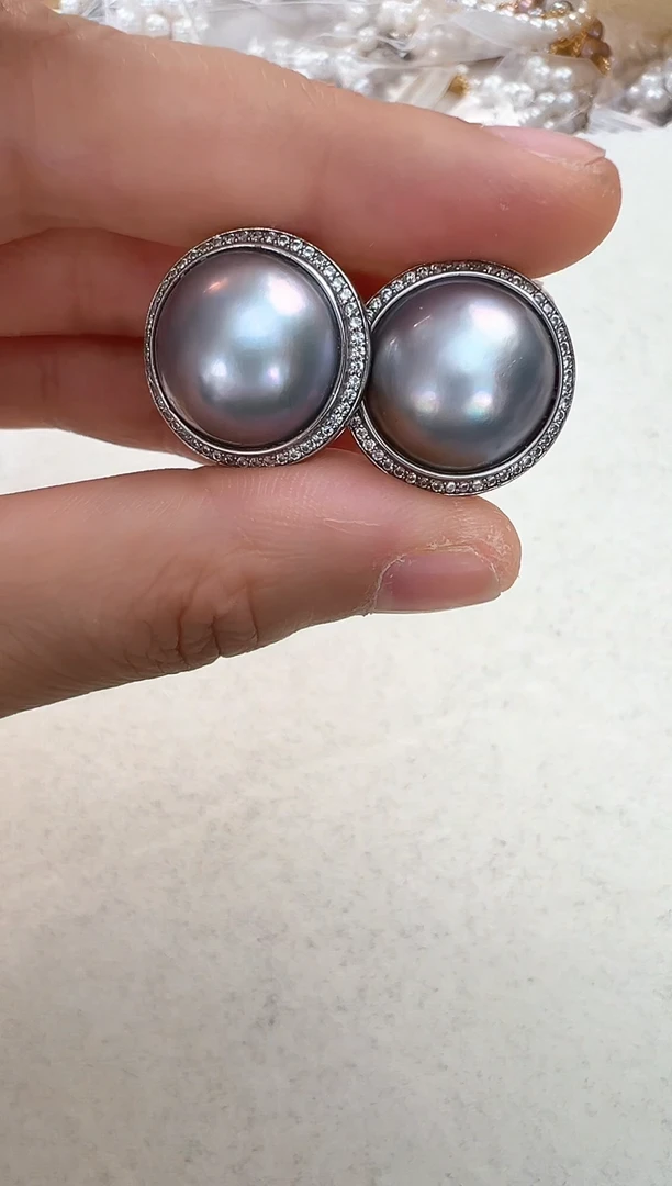 【闪购商品】拼合珍珠（马贝珠）耳饰银S925镶嵌灰色太阳花