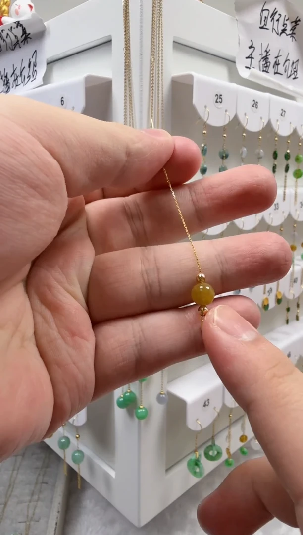 18K金镶嵌戒指翡翠缅甸天然A货翡翠