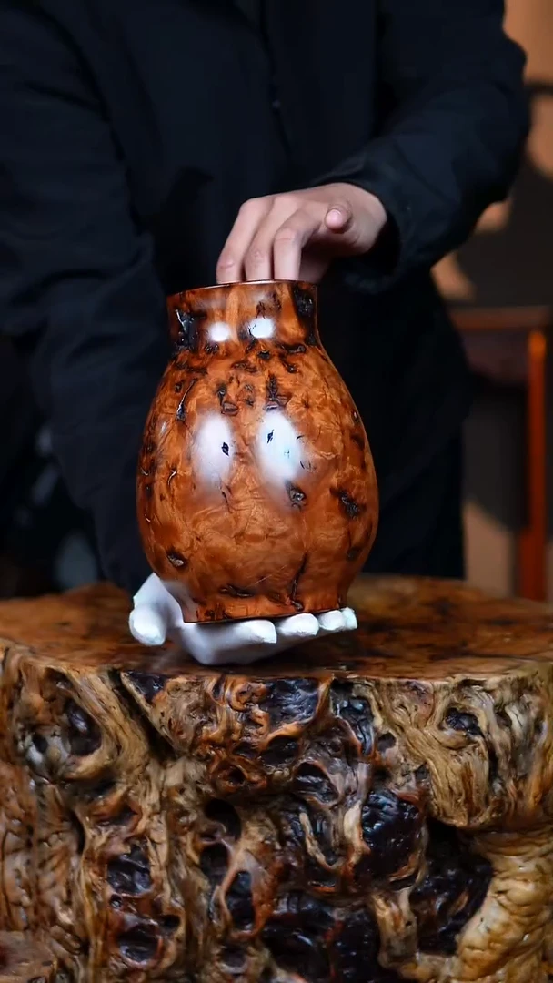 枣木百年雷击枣木广口瓶（高20）