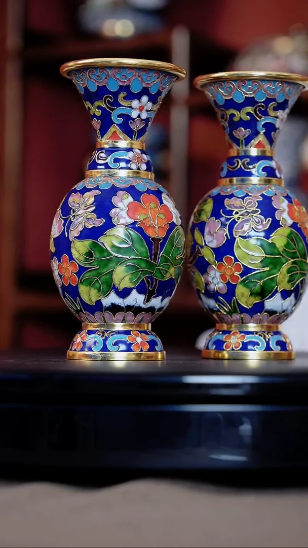 景泰蓝    花觚
