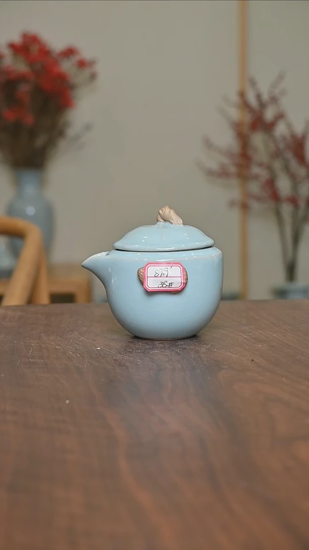 【闪购商品】其他38#微瑕天青釉朱家汝窑款好事发生壶