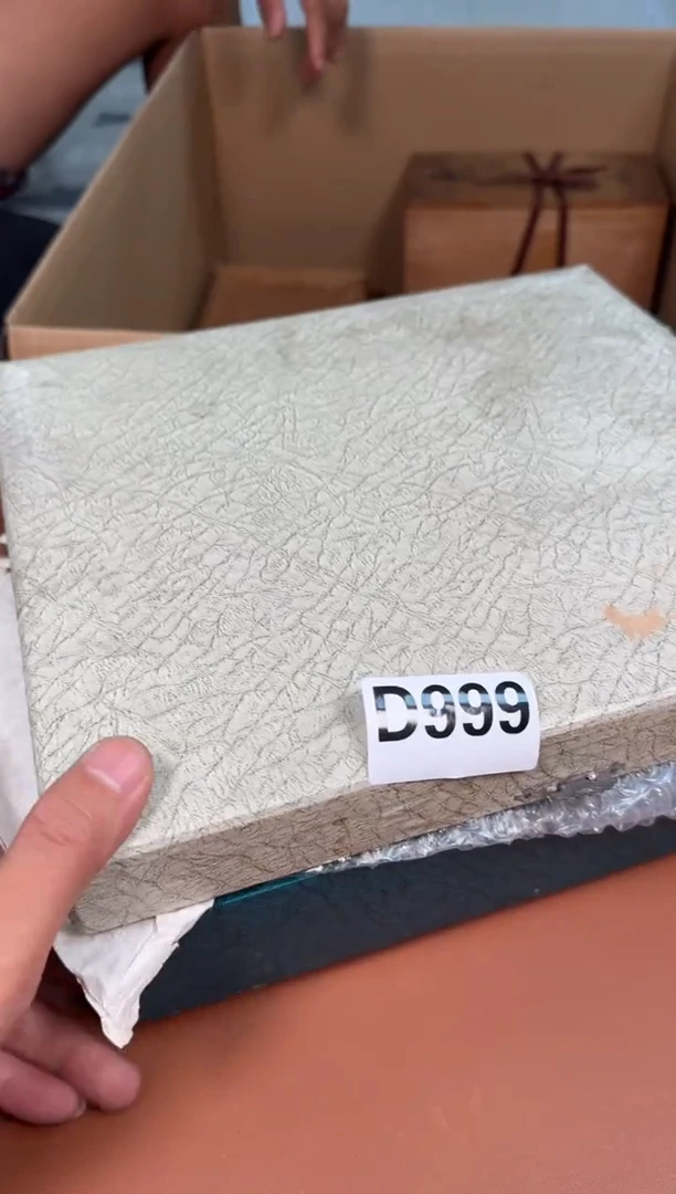 瓷片s***了999中古商品微瑕谨慎参拍