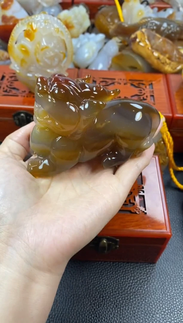 玛瑙/玉髓摆件未镶嵌笑****幻1