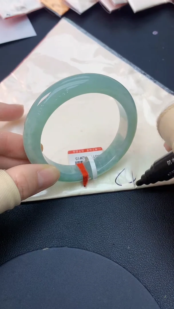 未镶嵌手镯翡翠1071075202