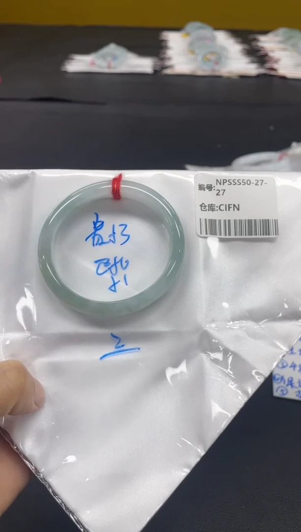未镶嵌手镯翡翠翡翠手镯