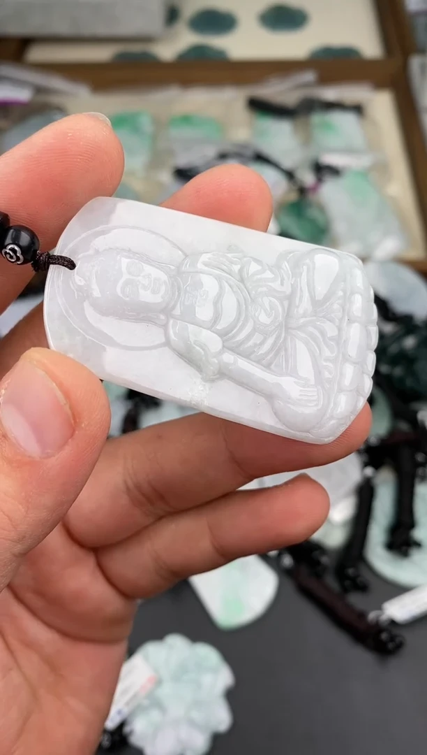 【闪购商品】翡翠颈饰未镶嵌  天然翡翠，一物一图