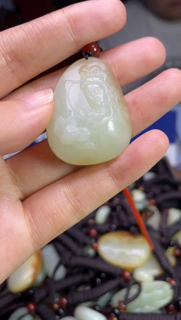 未镶嵌和田玉挂件1