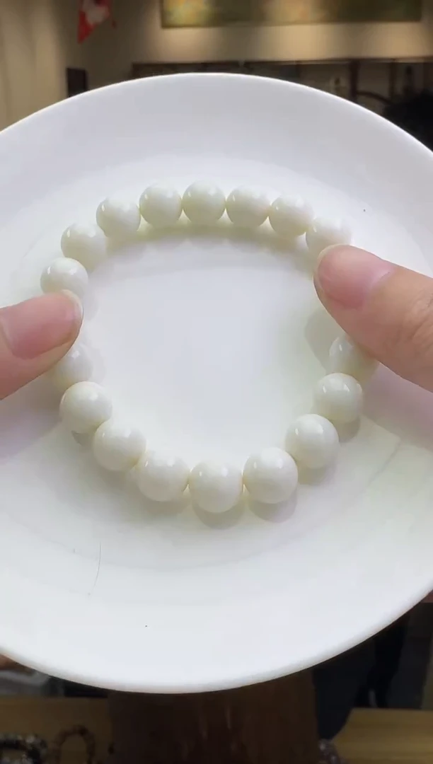 未镶嵌手链和田玉多样性发一件 606