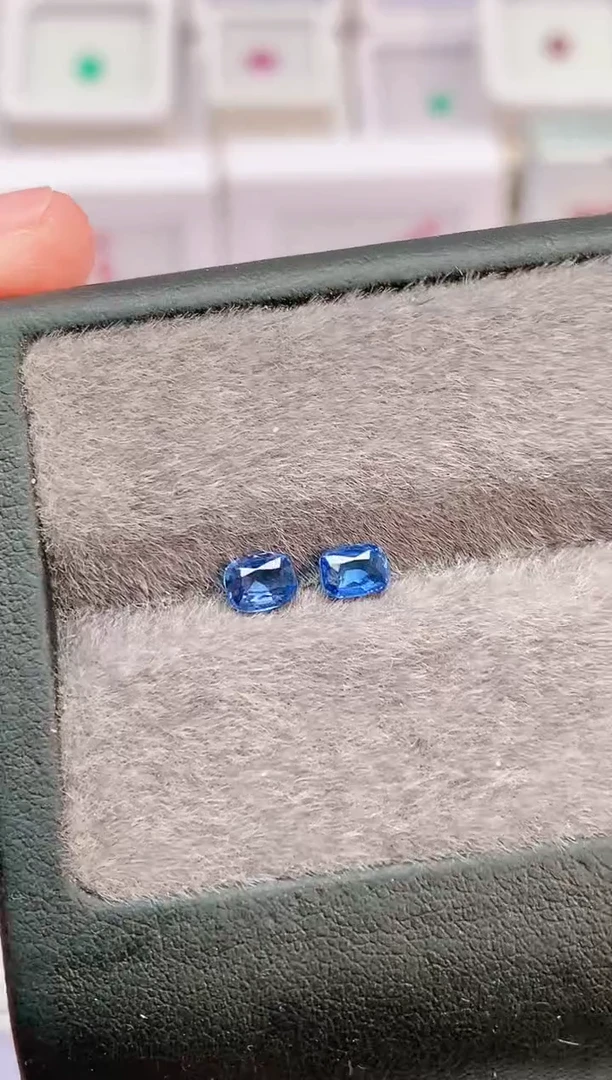 裸石蓝宝石0.9-468一对无烧蓝宝石