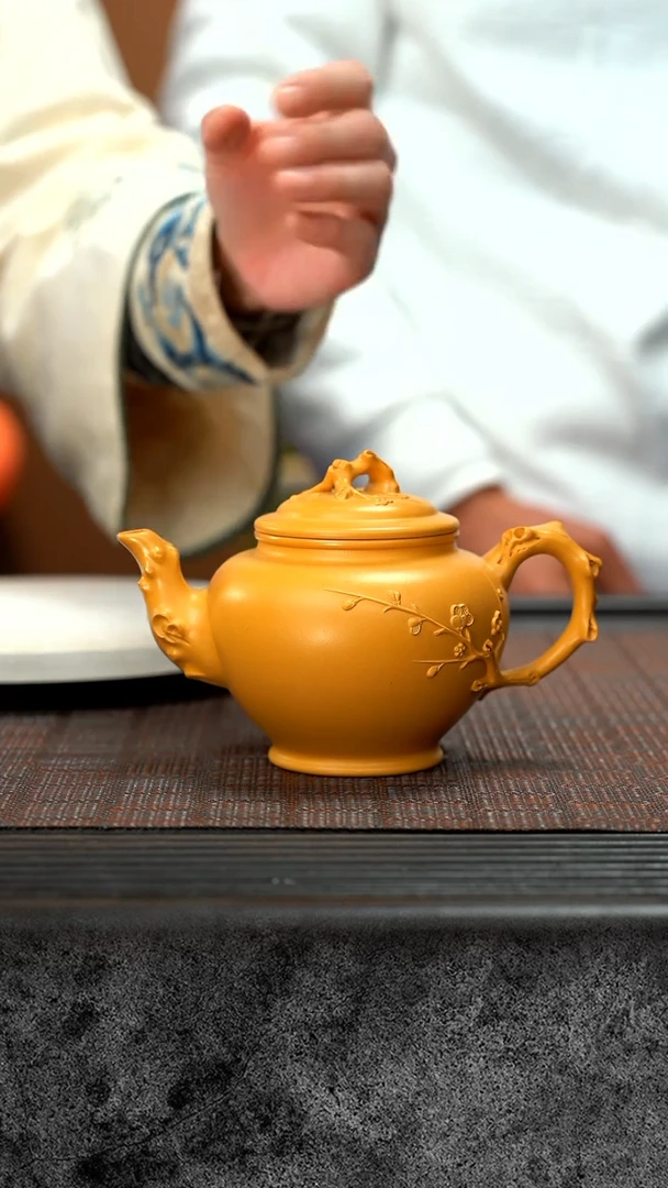 【闪购商品】紫砂茶壶梅报春芒果泥   YJJ