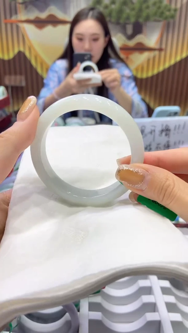 未镶嵌手镯翡翠0008426