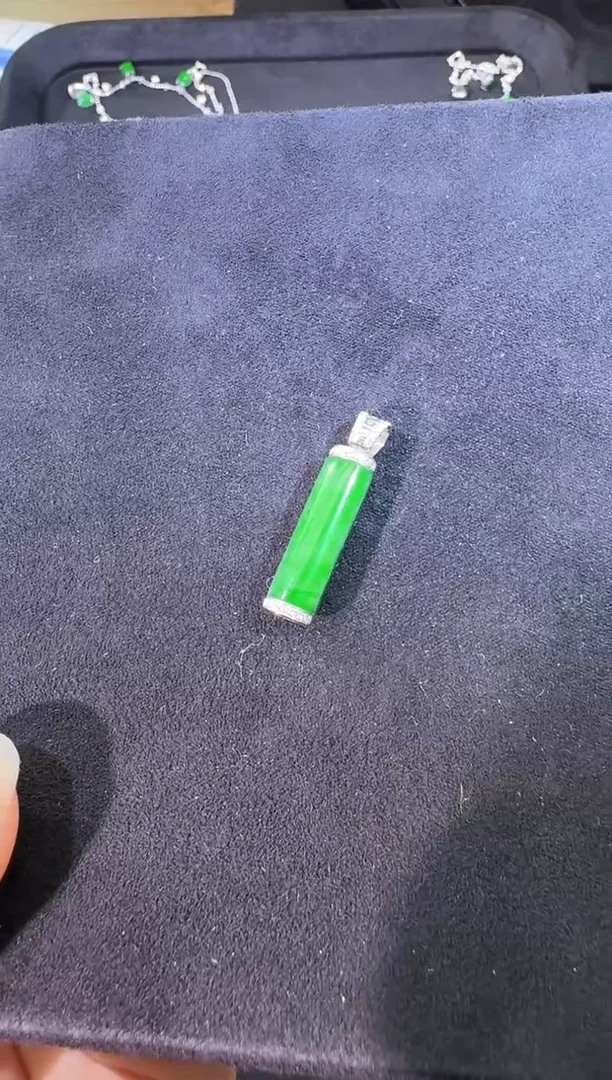 吊坠(不含链)银S925镶嵌翡翠吊坠