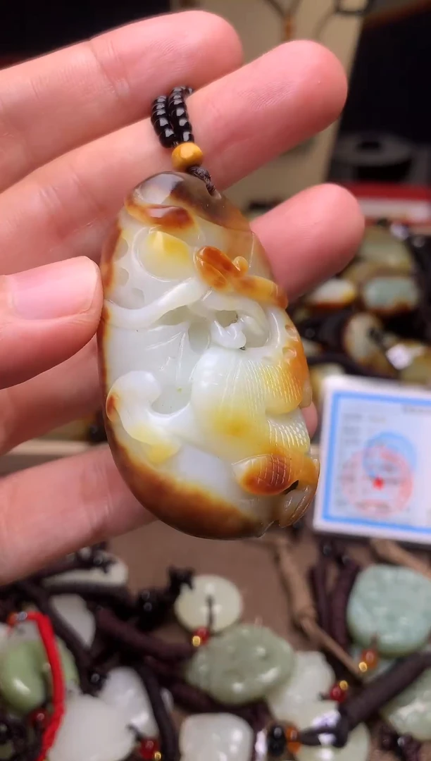 颈饰未镶嵌和田玉新疆料青海料清水和田玉吊坠