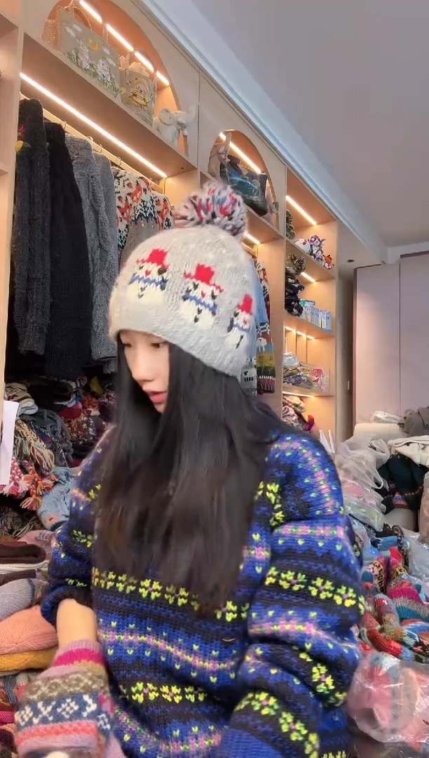 羊毛美利奴浅灰色雪人