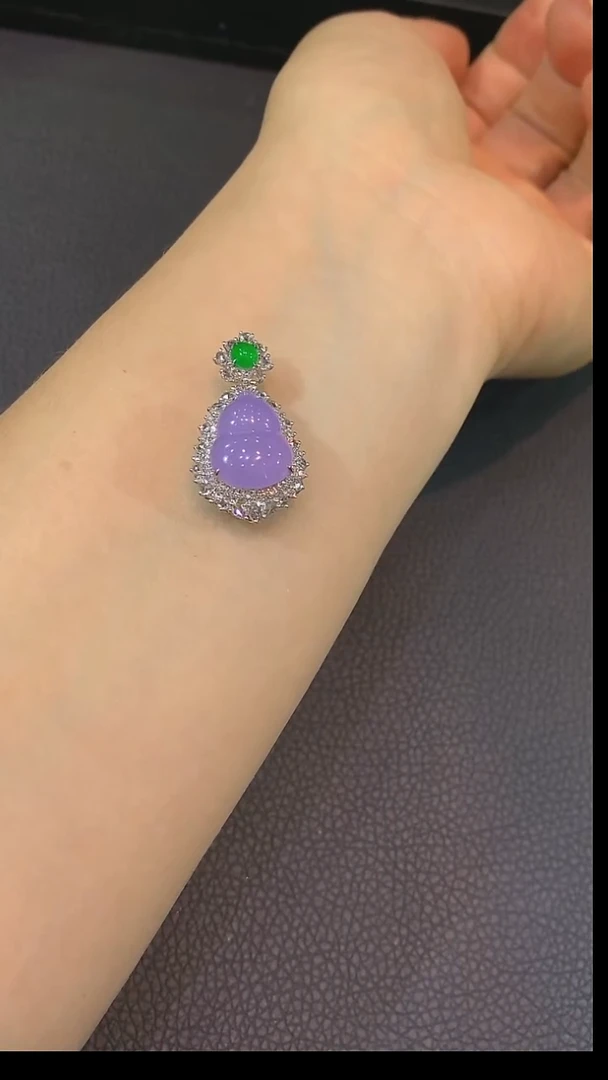 吊坠(不含链)18K金镶嵌翡翠吊坠