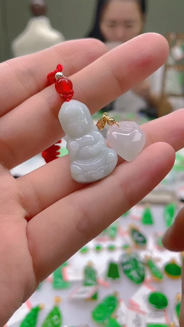 翡翠未镶嵌颈饰24小时鉴赏期 超时不退不换