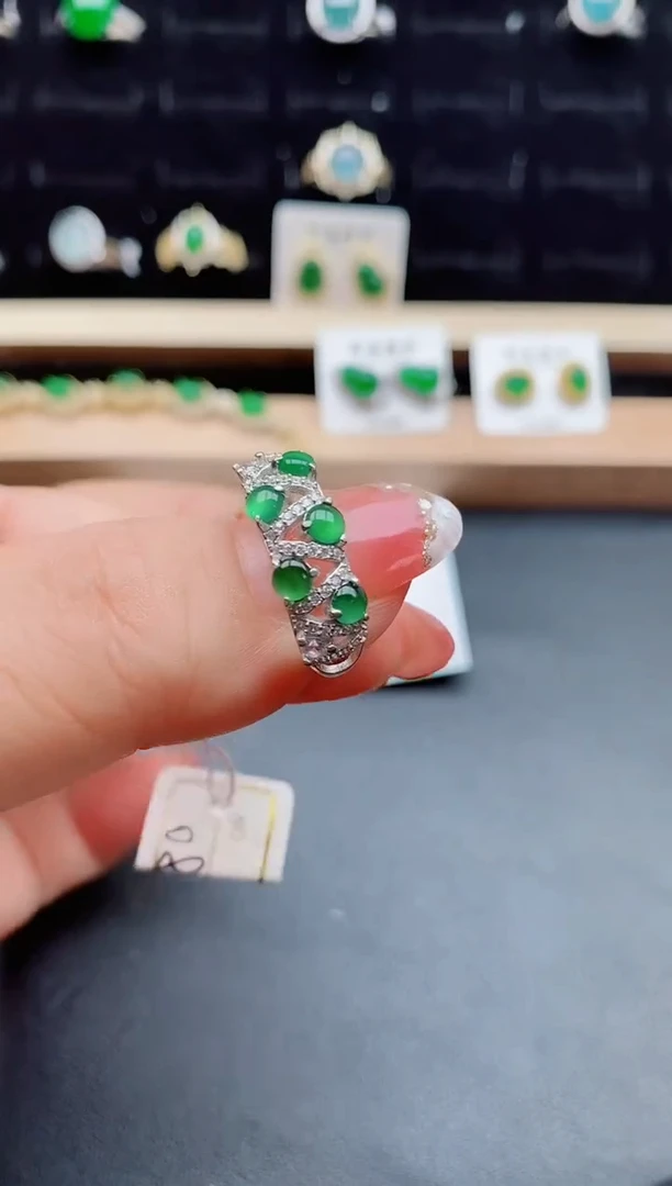 【闪购商品】翡翠戒指银S925镶嵌12121