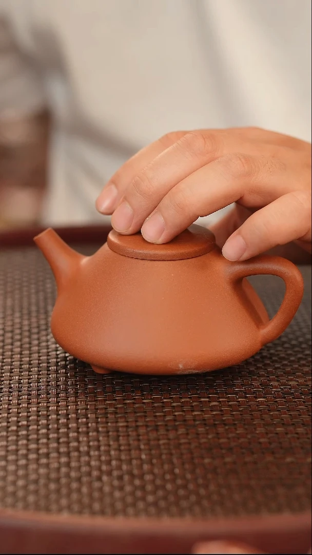 茶壶紫砂子冶石瓢 红清水 200cc
