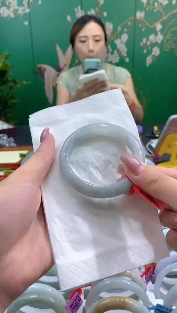 未镶嵌手镯翡翠000034110