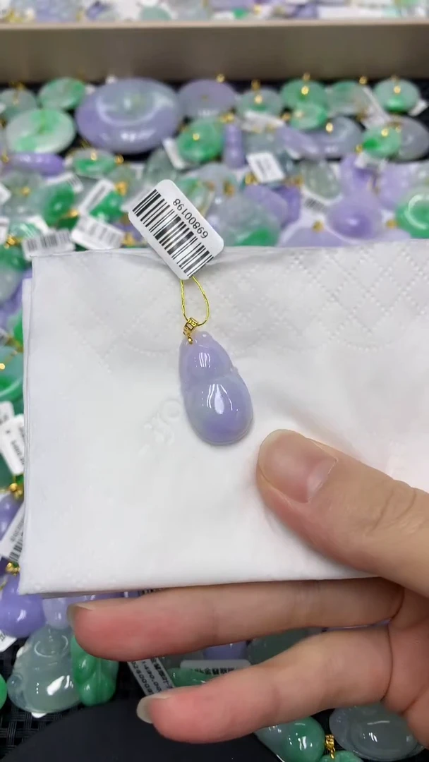 颈饰18K金镶嵌翡翠天然缅甸翡翠A货